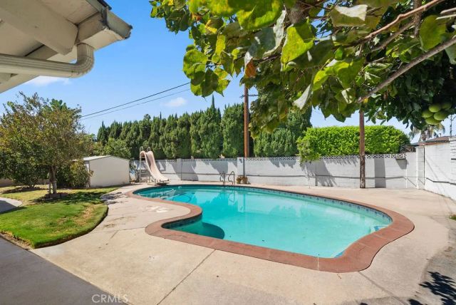 2009 S Eileen Drive, Anaheim, CA 92802