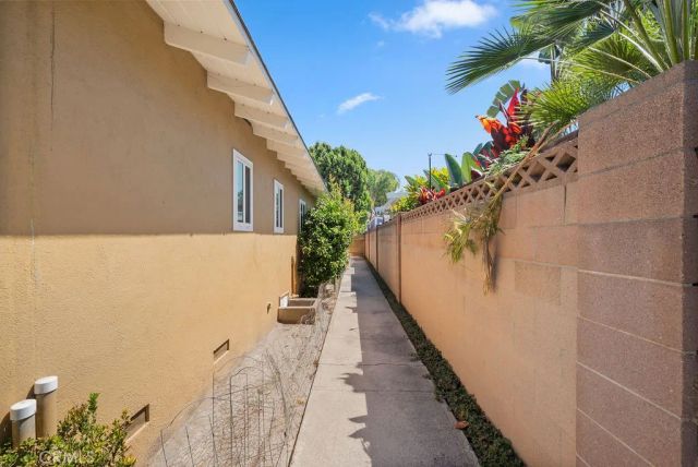 2009 S Eileen Drive, Anaheim, CA 92802