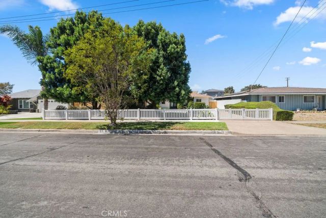 2009 S Eileen Drive, Anaheim, CA 92802