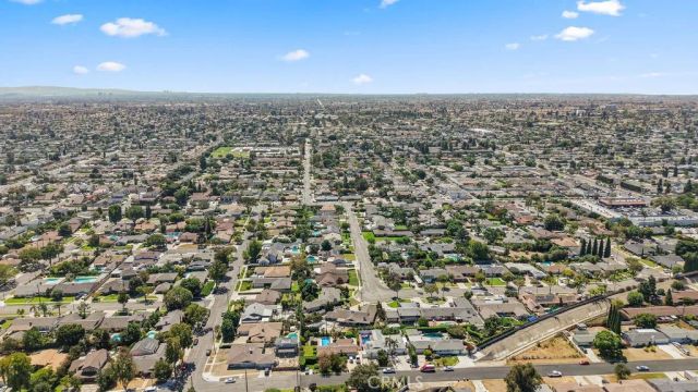 2009 S Eileen Drive, Anaheim, CA 92802