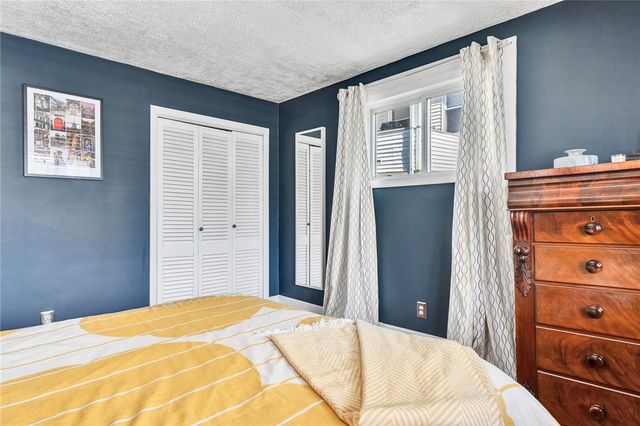 434 Grand Avenue, Pawtucket, RI 02861