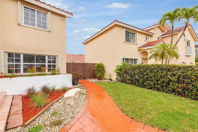 4520 SW 154th Ct, Miami, FL 33185