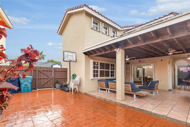 4520 SW 154th Ct, Miami, FL 33185