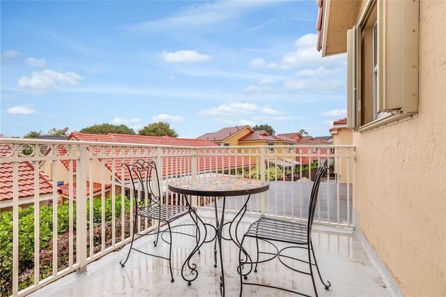 4520 SW 154th Ct, Miami, FL 33185