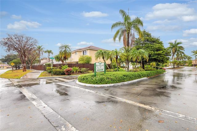 4520 SW 154th Ct, Miami, FL 33185