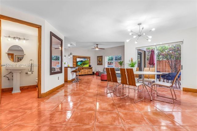 4520 SW 154th Ct, Miami, FL 33185