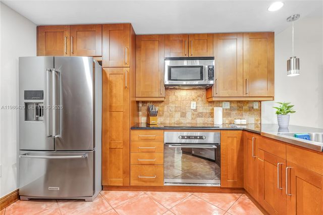 4520 SW 154th Ct, Miami, FL 33185