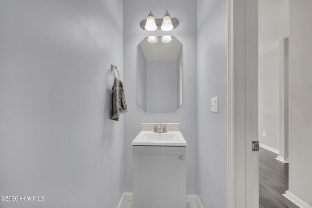 246 Fort Charles Drive NW, Supply, NC 28462