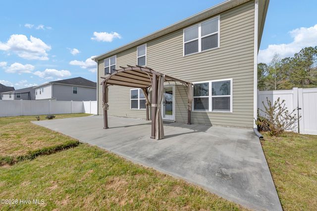 246 Fort Charles Drive NW, Supply, NC 28462