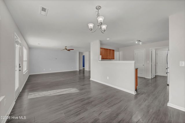 246 Fort Charles Drive NW, Supply, NC 28462