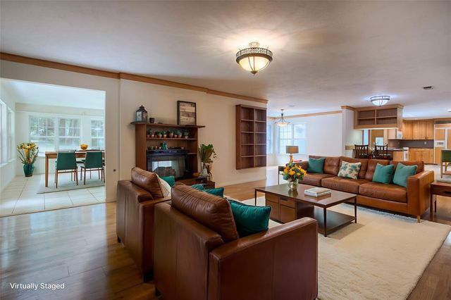 3825 Summer Lane, Huntsville, TX 77340