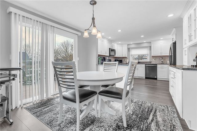 5 Stonebridge Crescent, Perinton, NY 14450