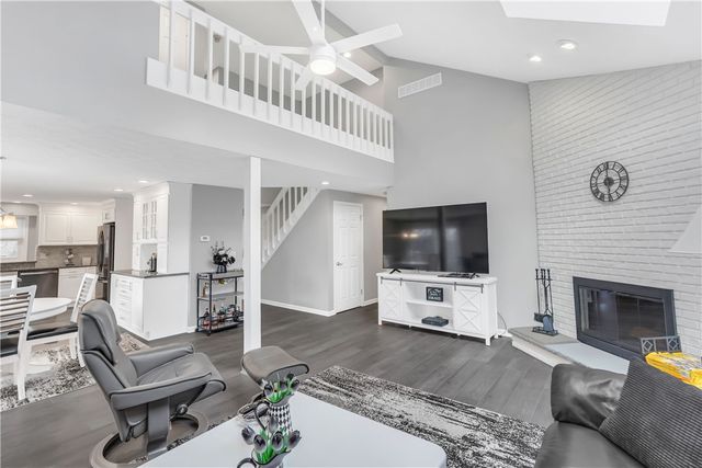 5 Stonebridge Crescent, Perinton, NY 14450