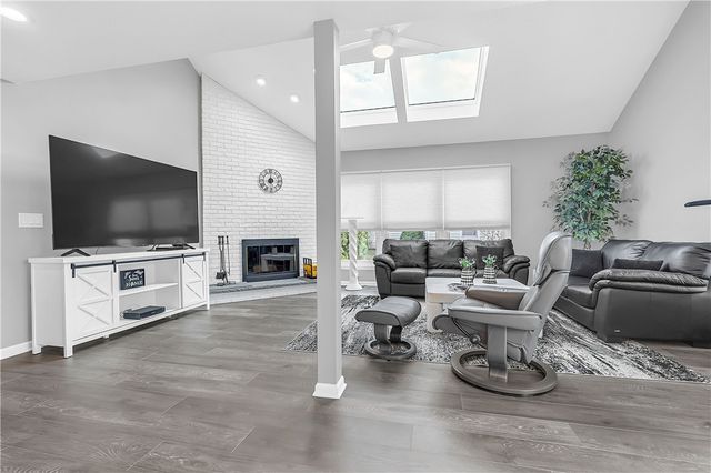 5 Stonebridge Crescent, Perinton, NY 14450