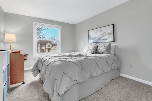 5 Stonebridge Crescent, Perinton, NY 14450