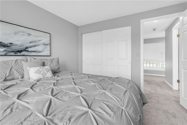 5 Stonebridge Crescent, Perinton, NY 14450