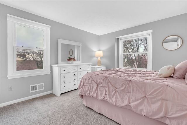 5 Stonebridge Crescent, Perinton, NY 14450