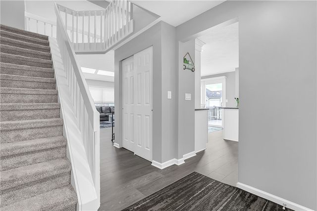 5 Stonebridge Crescent, Perinton, NY 14450