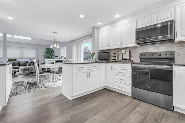 5 Stonebridge Crescent, Perinton, NY 14450