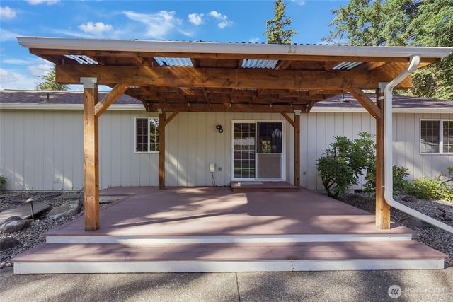 506 Nieland Loop SE, Rainier, WA 98576