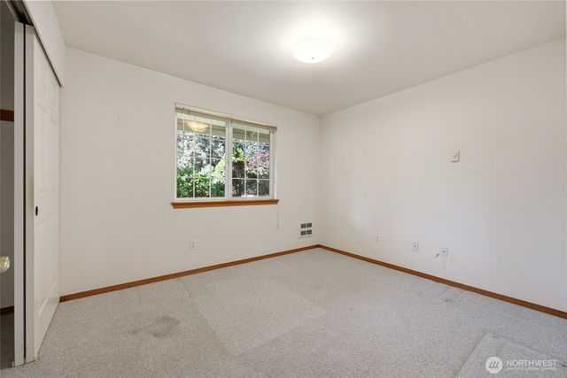 506 Nieland Loop SE, Rainier, WA 98576
