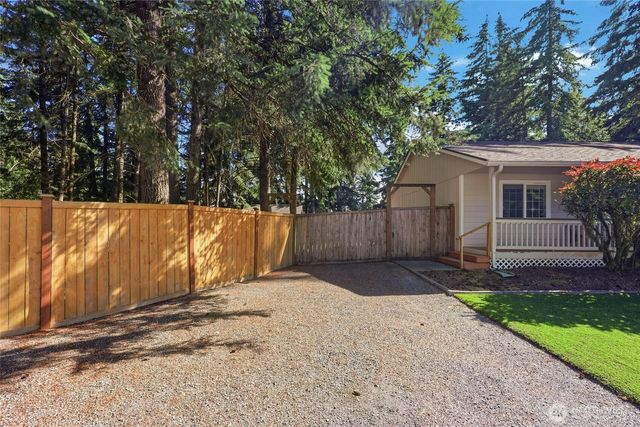 506 Nieland Loop SE, Rainier, WA 98576