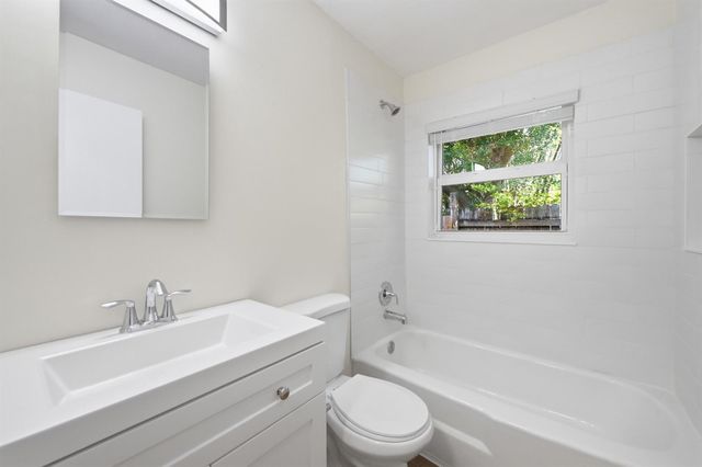 355 Wickline Boulevard, Lantana, FL 33462