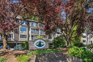 206 Mountain Park Boulevard SW #D203, Issaquah, WA 98027