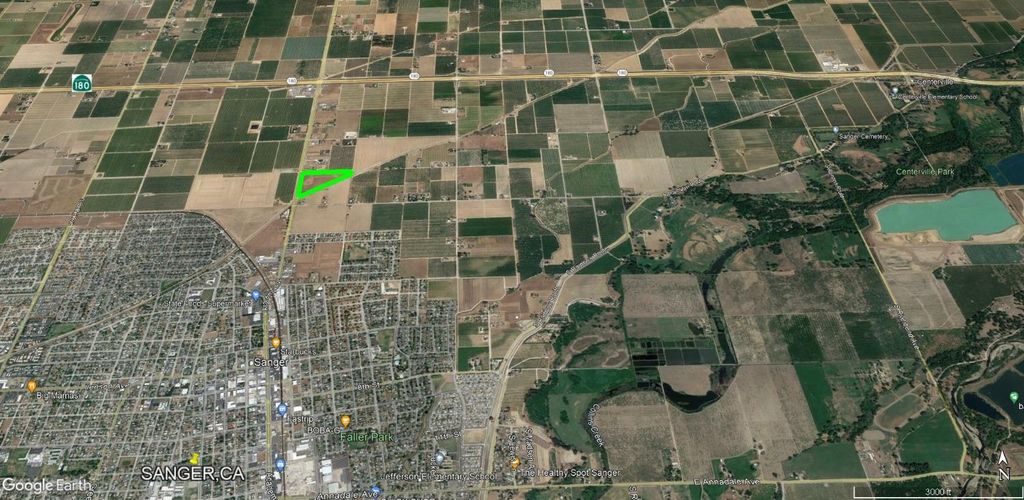 Image 14 of property listing at 836 S Academy Avenue, Sanger, CA 93657