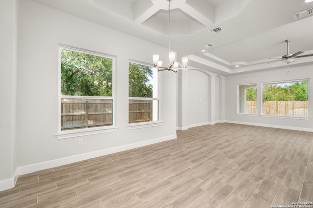 307 E Club View, Seguin, TX 78155