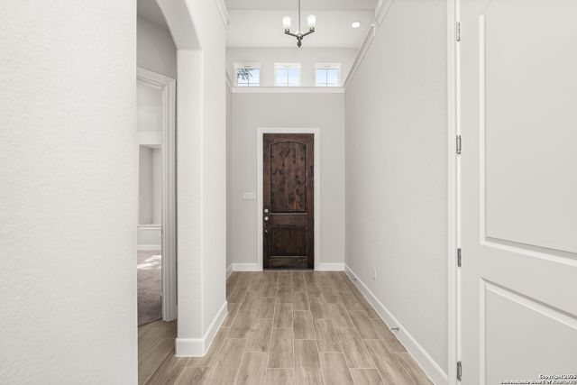 307 E Club View, Seguin, TX 78155