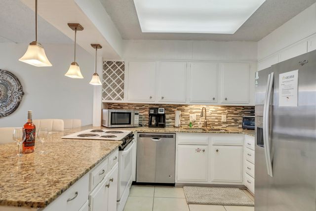 30 Moreno Point Road, UNIT 406A, Destin, FL 32541