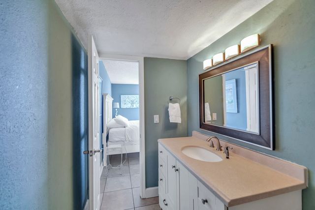 30 Moreno Point Road, UNIT 406A, Destin, FL 32541