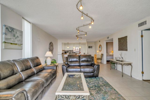 30 Moreno Point Road, UNIT 406A, Destin, FL 32541