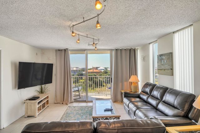30 Moreno Point Road, UNIT 406A, Destin, FL 32541