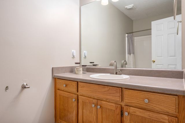 139 Kimberly St, Portland, TN 37148