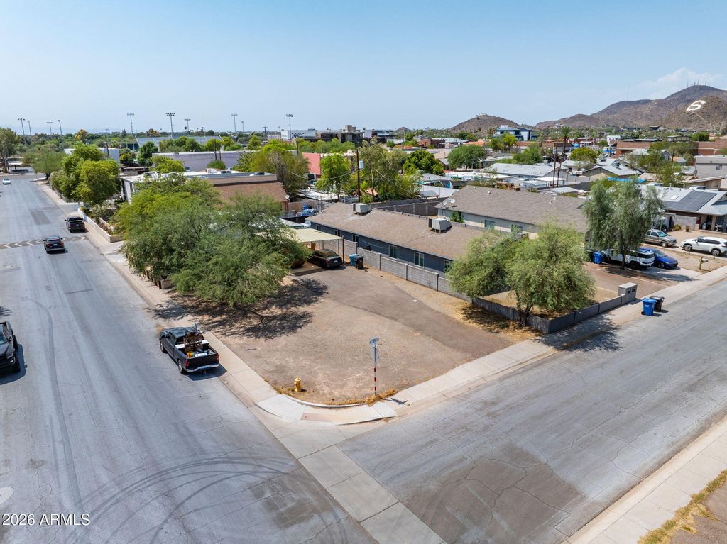 120 E Alice Avenue 24, Phoenix, AZ 85020 — exterior