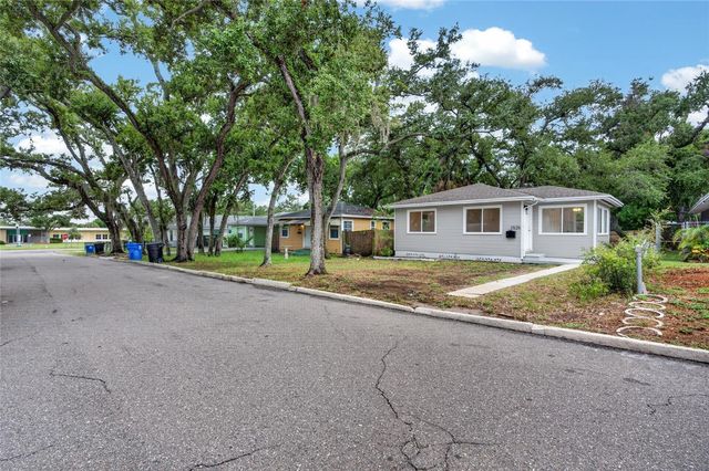 2525 21ST STREET S, St Petersburg, FL 33712