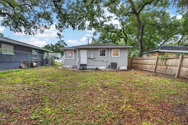2525 21ST STREET S, St Petersburg, FL 33712