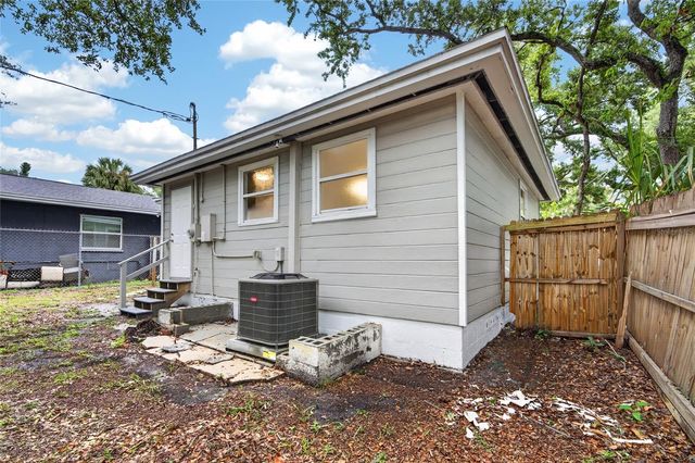 2525 21ST STREET S, St Petersburg, FL 33712