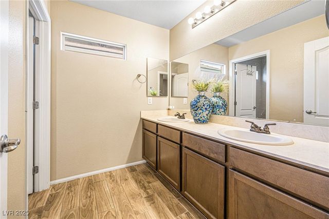 10523 Laurel Mountain Lane, Las Vegas, NV 89166