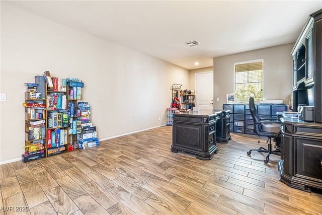 10523 Laurel Mountain Lane, Las Vegas, NV 89166