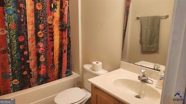 220 Carrington Lane, Centerville, GA 31028