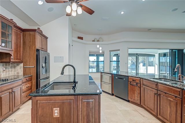 2828 NW 46th AVE, Cape Coral, FL 33993