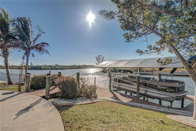 2828 NW 46th AVE, Cape Coral, FL 33993