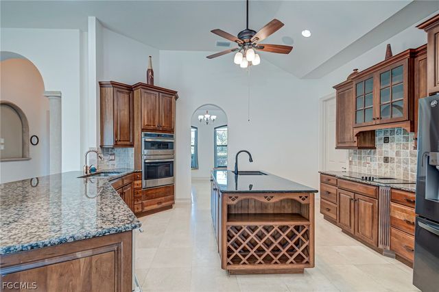 2828 NW 46th AVE, Cape Coral, FL 33993