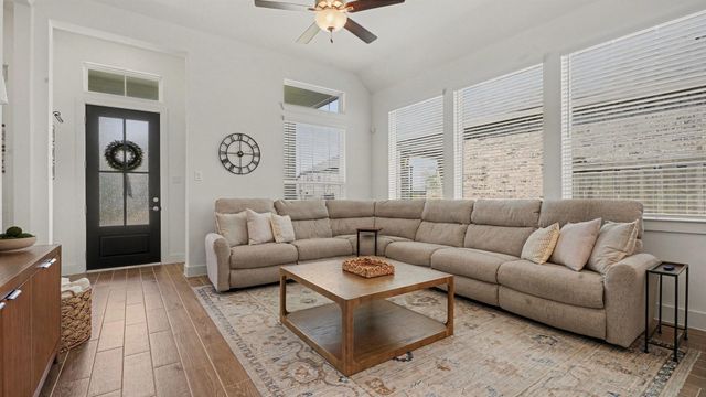 12019 Perch Drive, Mont Belvieu, TX 77523