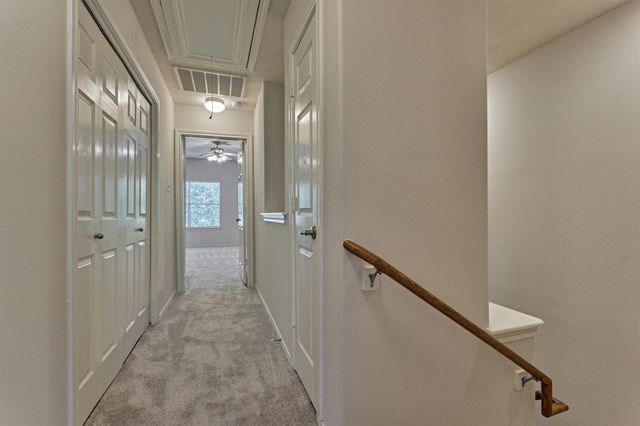 7 Wickerdale, The Woodlands, TX 77382