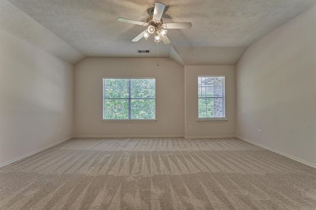 7 Wickerdale, The Woodlands, TX 77382