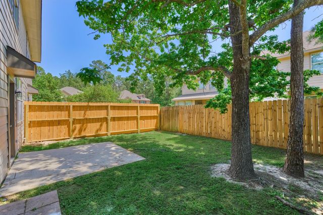 7 Wickerdale, The Woodlands, TX 77382